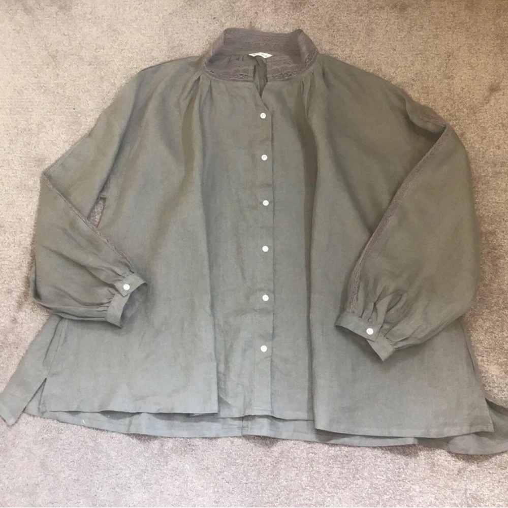 NWOT-Mashu Rashu 100%linen blouse with band lace collar (Linen fox, flax similar